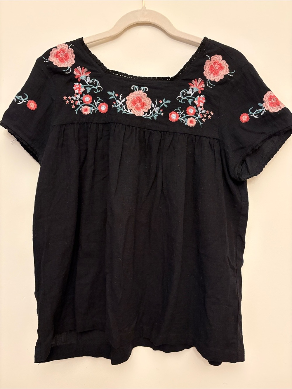 Andree Black Boho Peasant Top with Coral Floral Embroidery Size Small